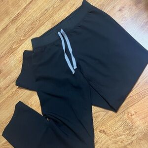 Figs Black livingston basic scrub pants